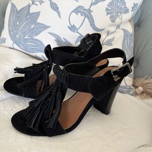 NWOT Steve Madden Black Suede Heels